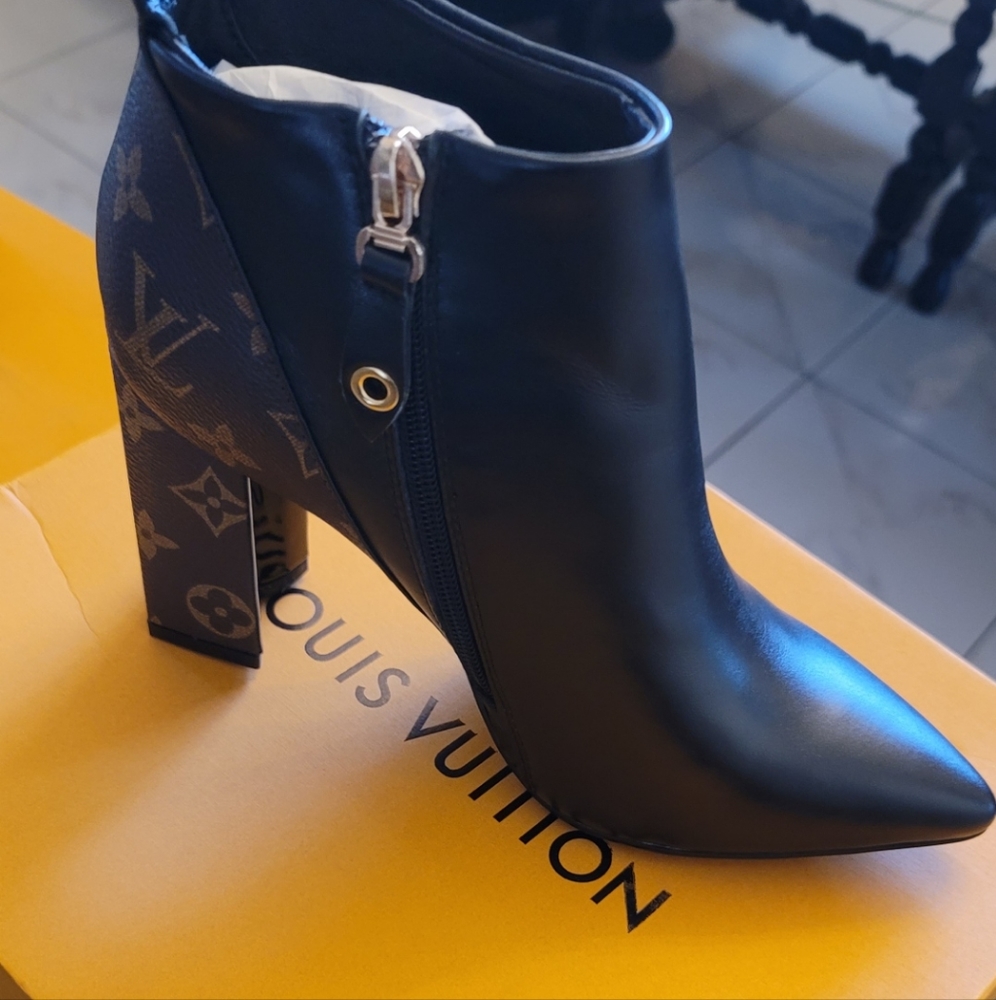 CAPY-LV boots